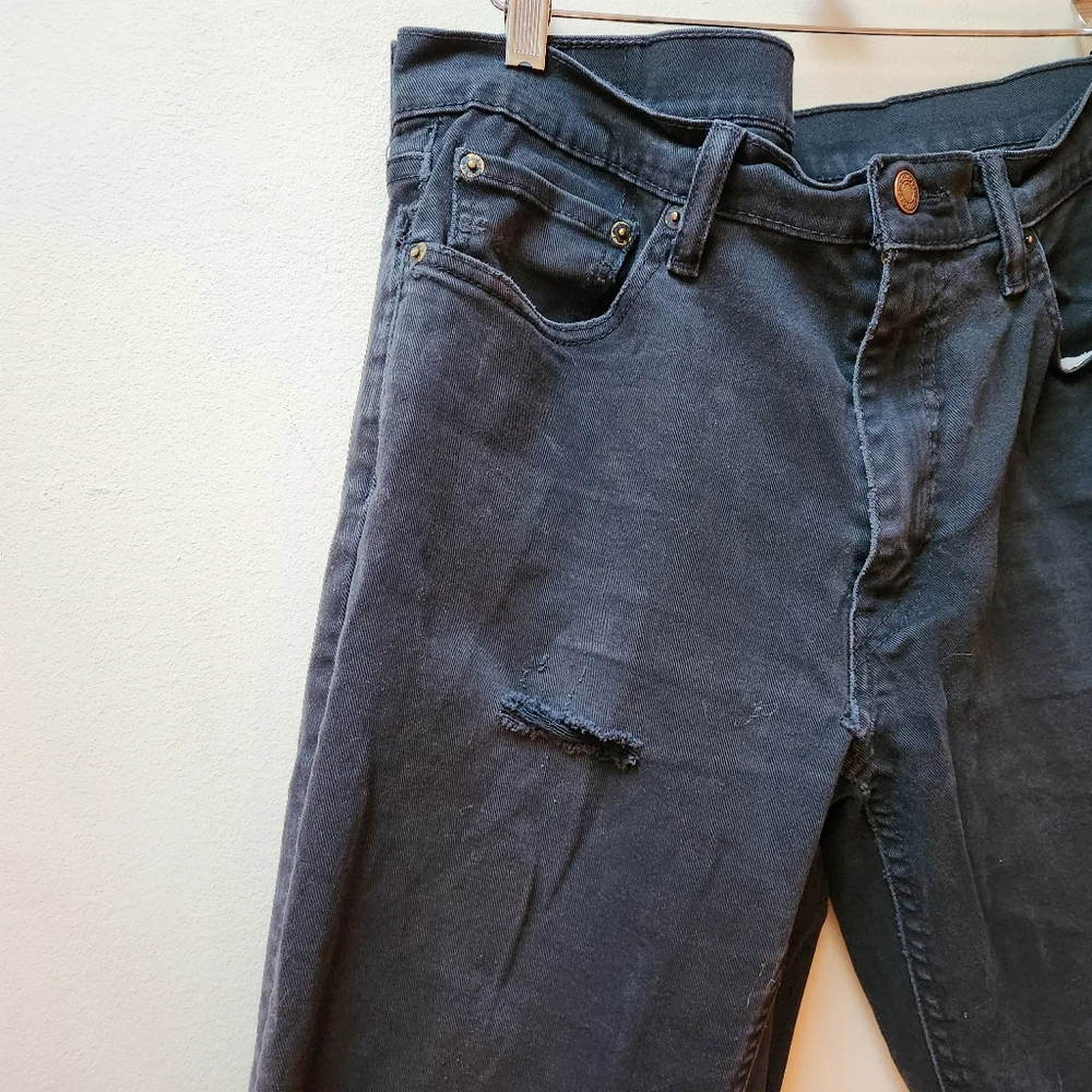 Levis Black Distressed Jeans 33x34 - Picture 3 of 5